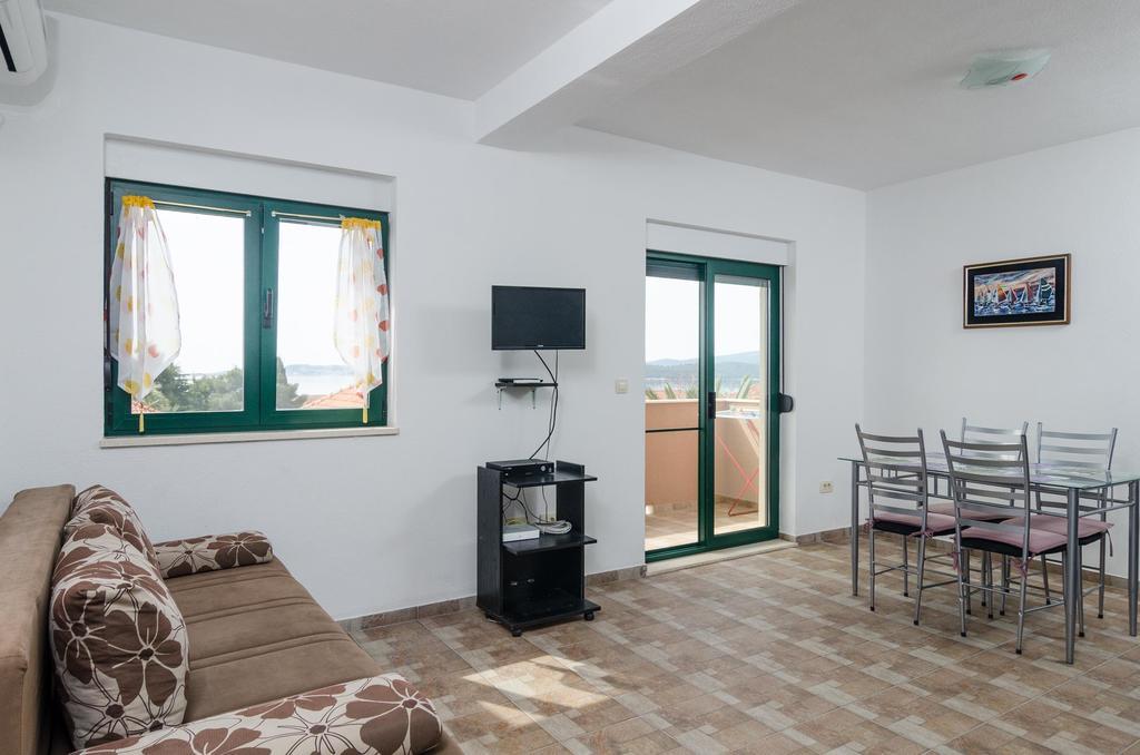 אורביץ Apartments Leo מראה חיצוני תמונה