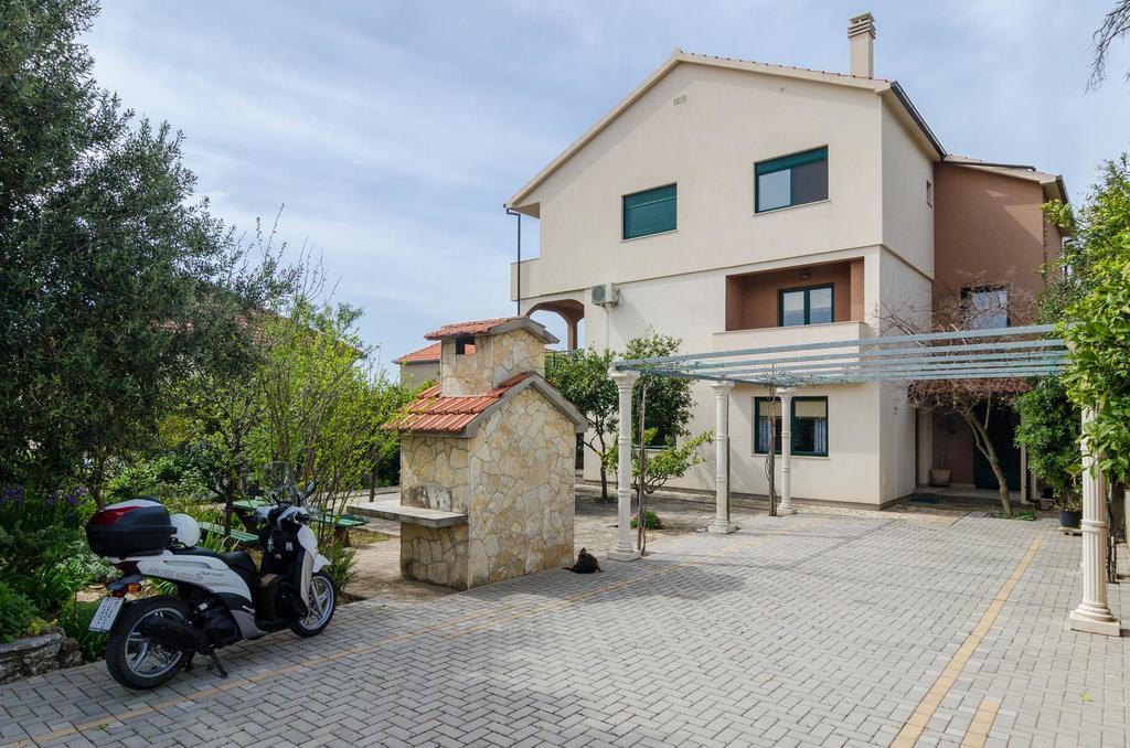 אורביץ Apartments Leo מראה חיצוני תמונה